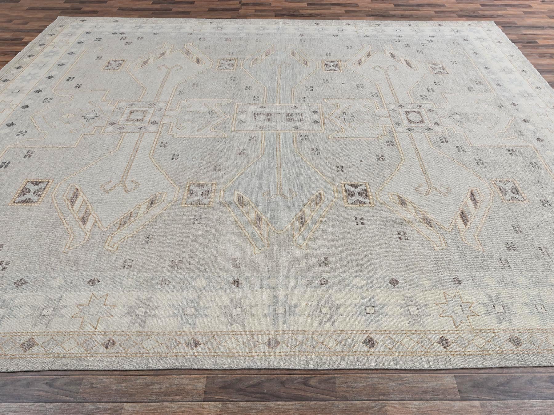 Oushak hand-knotted wool rug in Gray & Ivory, 11'6" x 14'10" — SKU O02565 (view 4)
