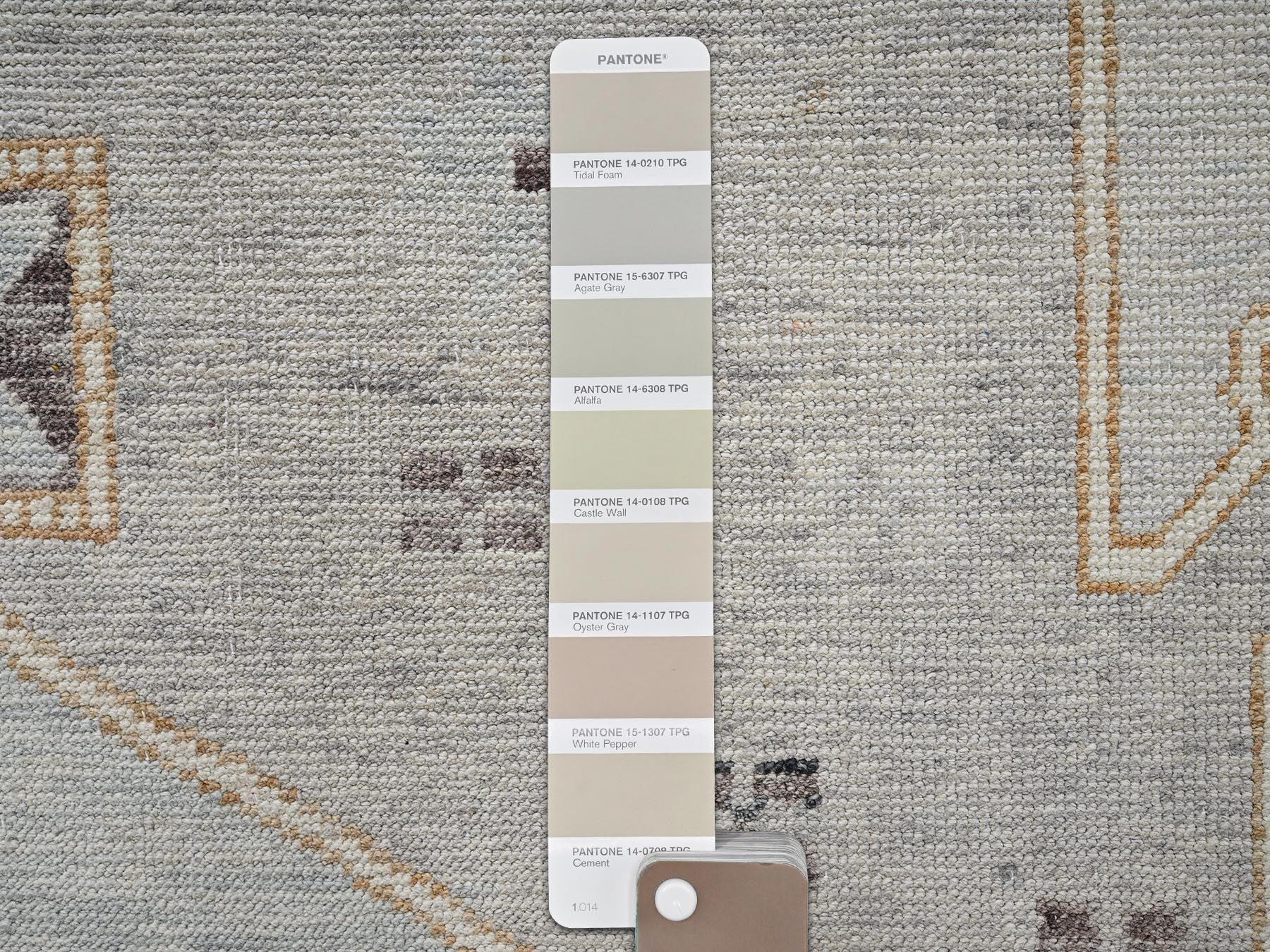 Oushak hand-knotted wool rug in Gray & Ivory, 11'6" x 14'10" — SKU O02565 (view 8)