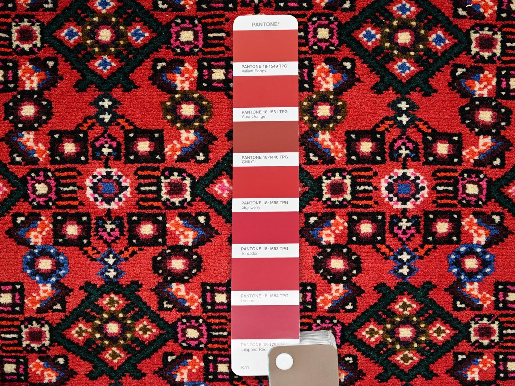 Tribal & Geometric hand-knotted wool runner in Red & Ivory, 2'5" x 6'4" — SKU O02589 (view 4)