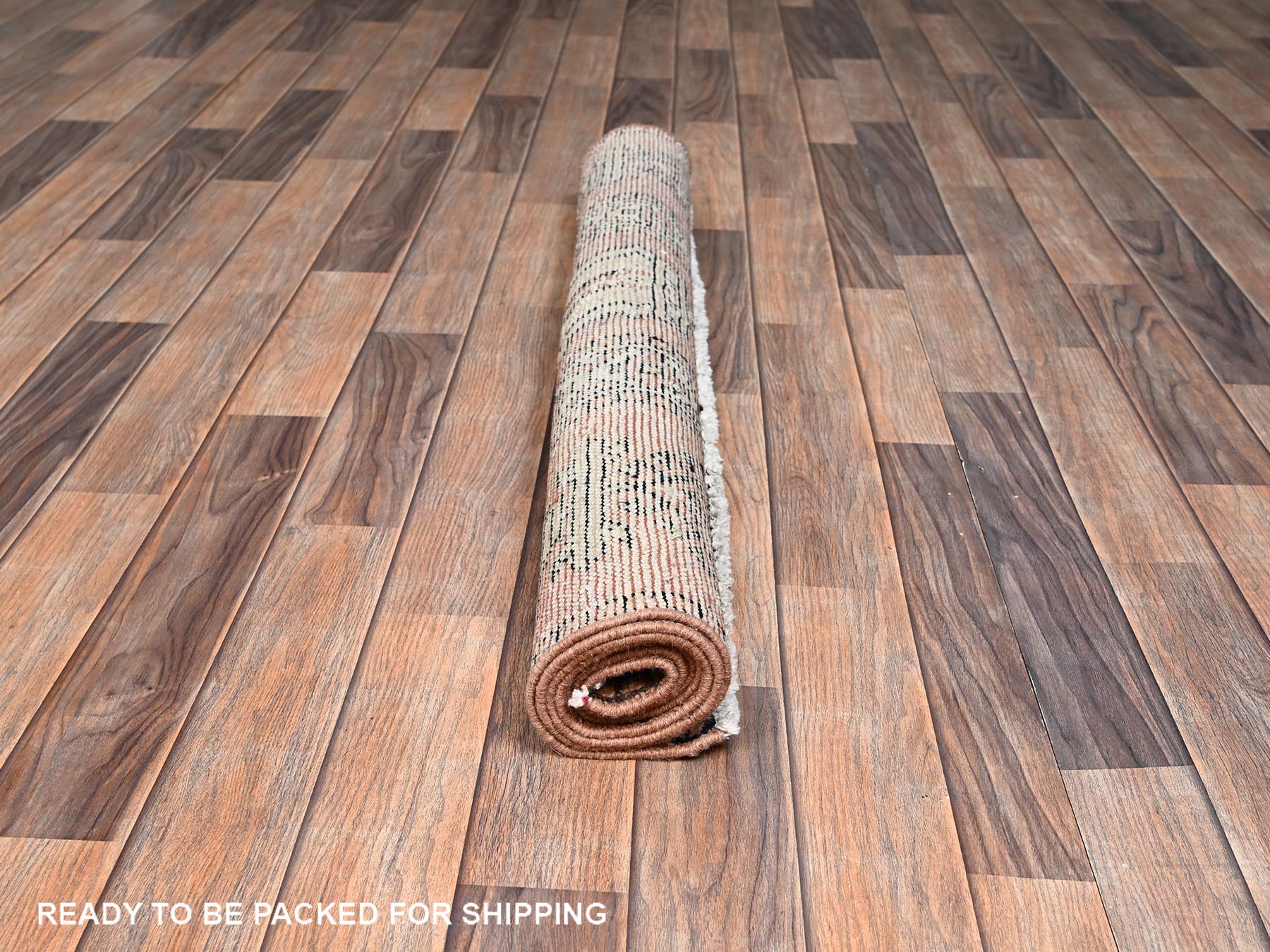 Baluch Vintage hand-knotted wool rug in Pink & Ivory, 3'9" x 5'9" — SKU O02627 (view 5)