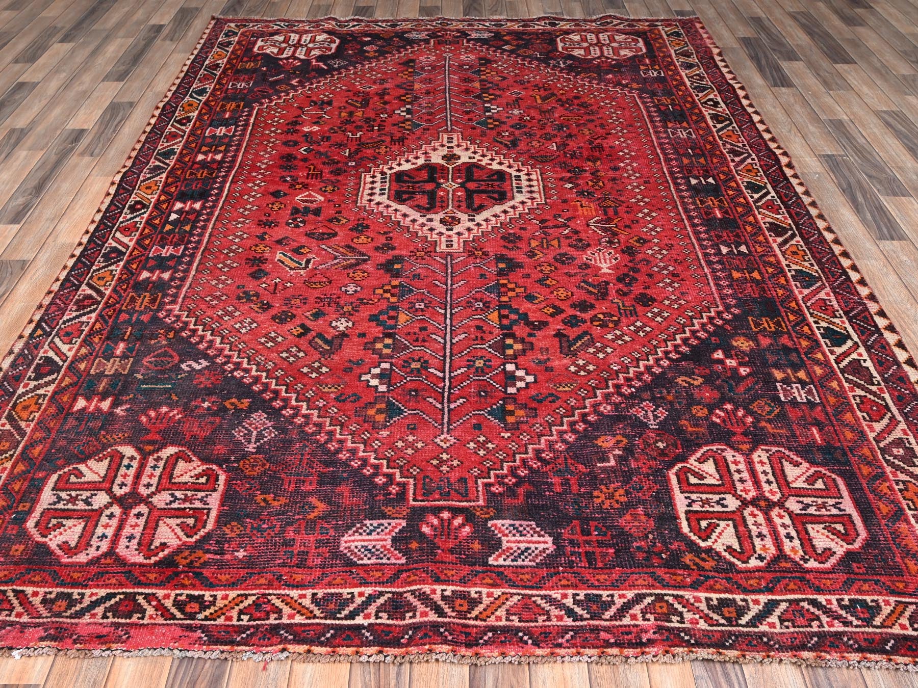Shiraz Vintage hand-knotted wool rug in Red & Ivory, 6'11" x 9'7" — SKU O02642 (view 2)