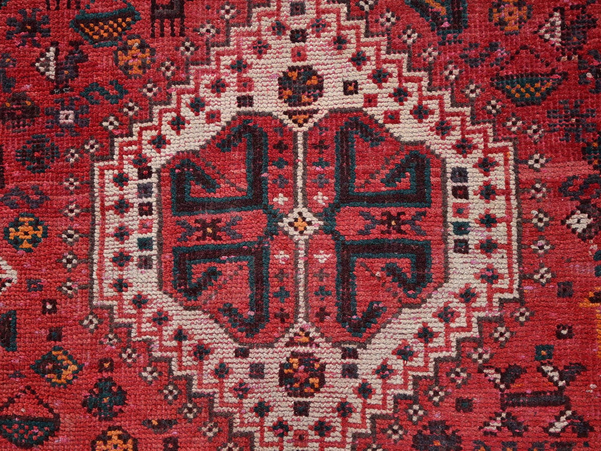 Shiraz Vintage hand-knotted wool rug in Red & Ivory, 6'11" x 9'7" — SKU O02642 (view 9)