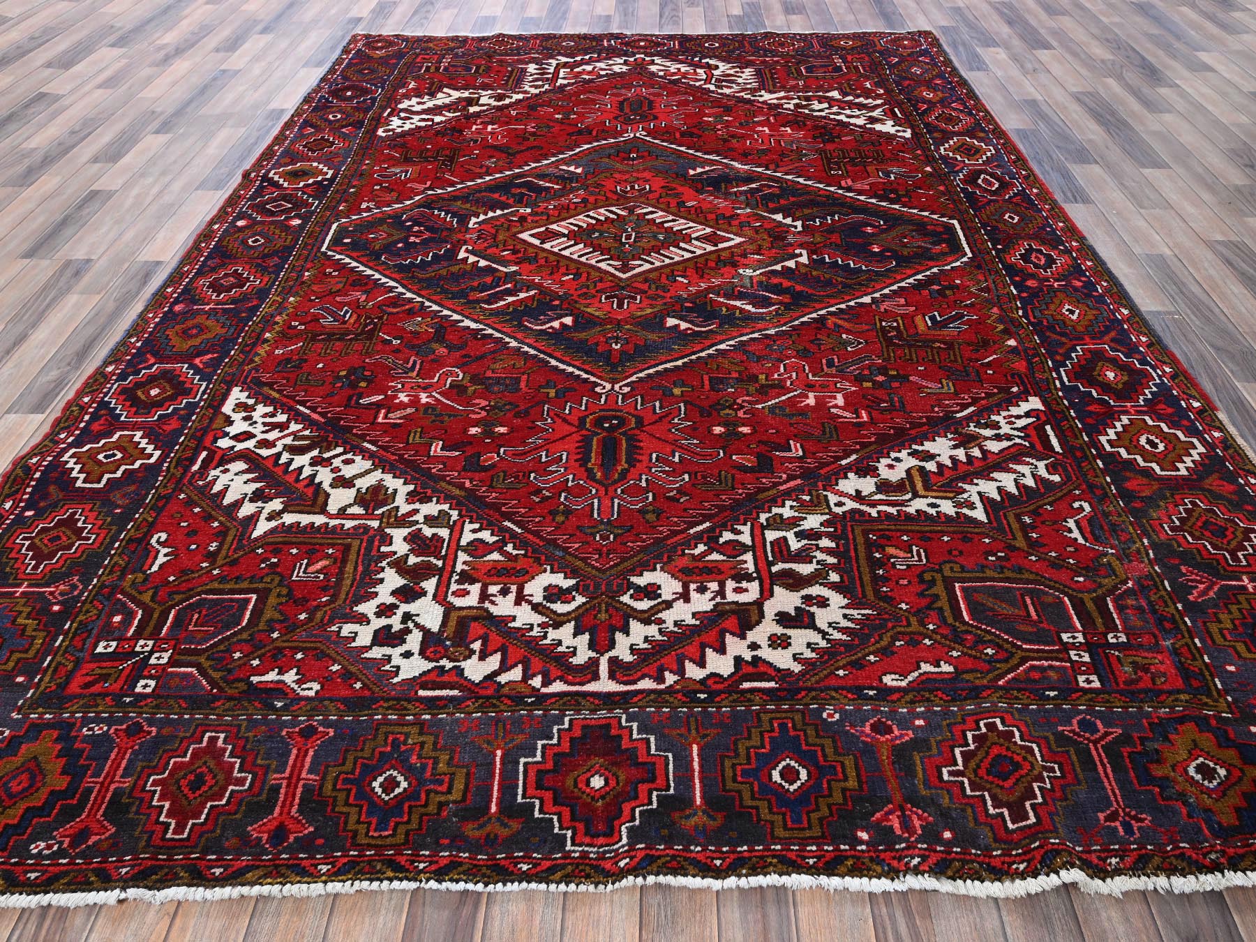 Heriz Heriz hand-knotted wool rug in Red & Midnight Blue, 7'9" x 10'4" — SKU O0265 (view 2)