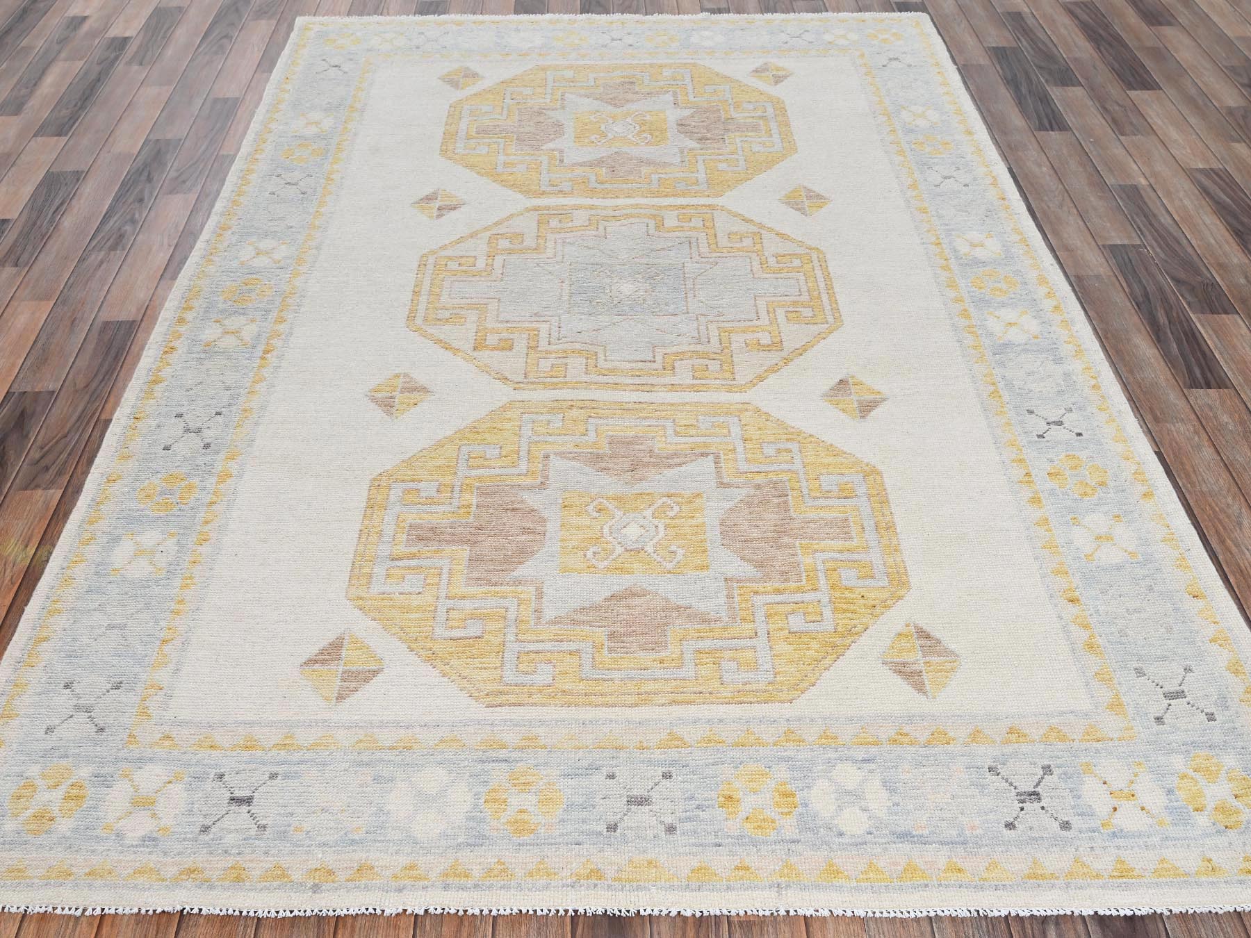 Ivory 6'0" x 8'11" Kazak Hand knotted Wool Rug - Sku: O02682