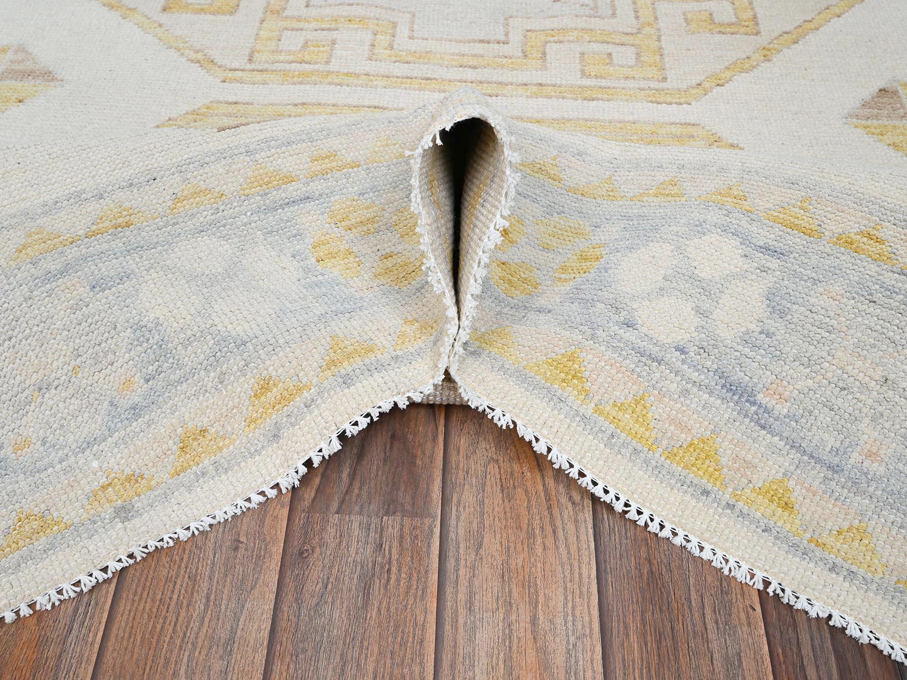 Kazak Kazak hand-knotted wool rug in Ivory & Light Blue, 6' x 8'11" — SKU O02682 (view 6)
