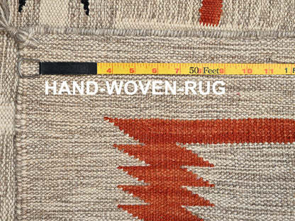 Brown 5'2" x 6'9" Flat Weave Hand woven Wool Rug - Sku: O02697