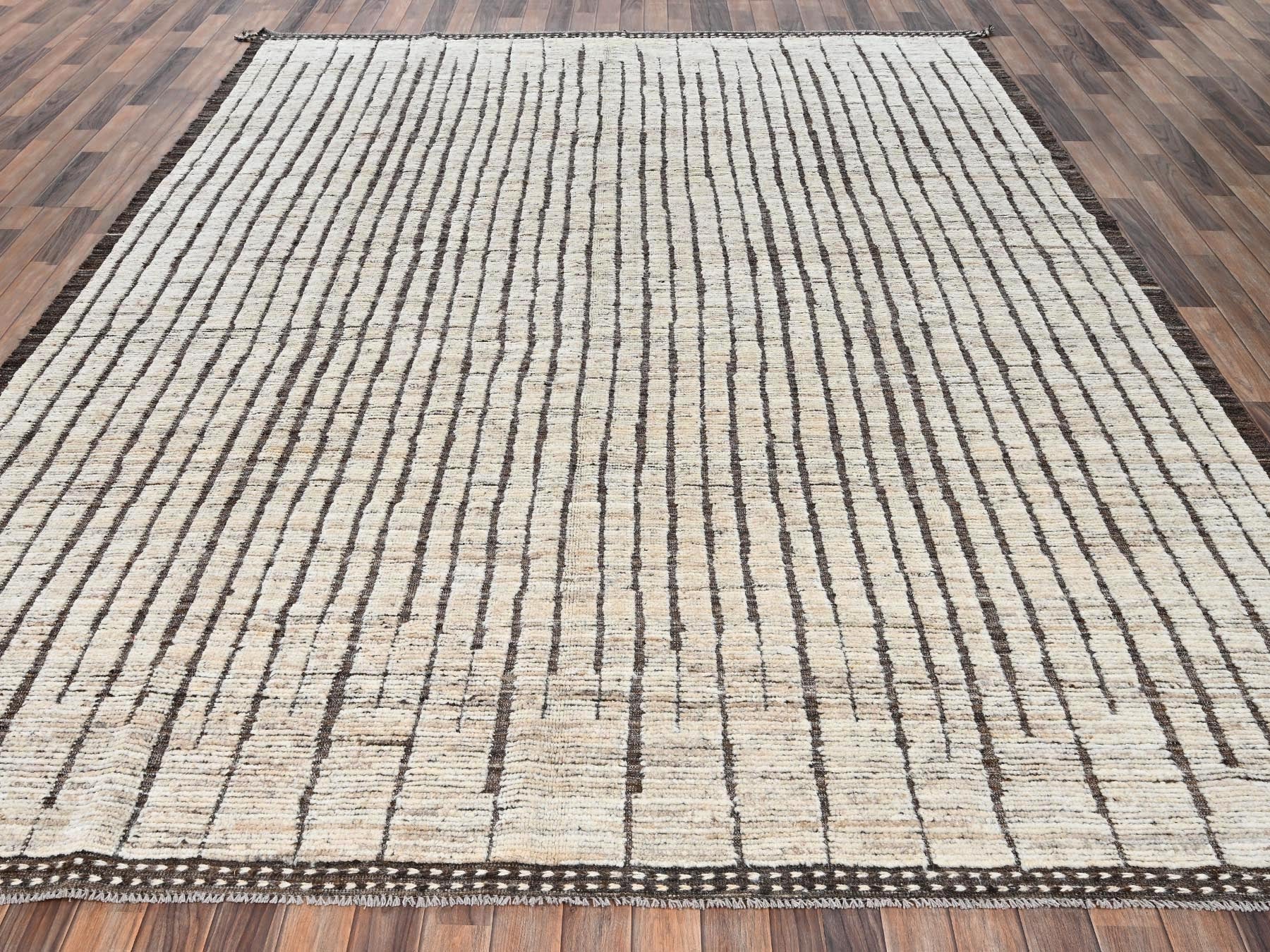 Ivory 9'2" x 11'11" Tribal & Geometric Hand knotted Wool Rug - Sku: O02701