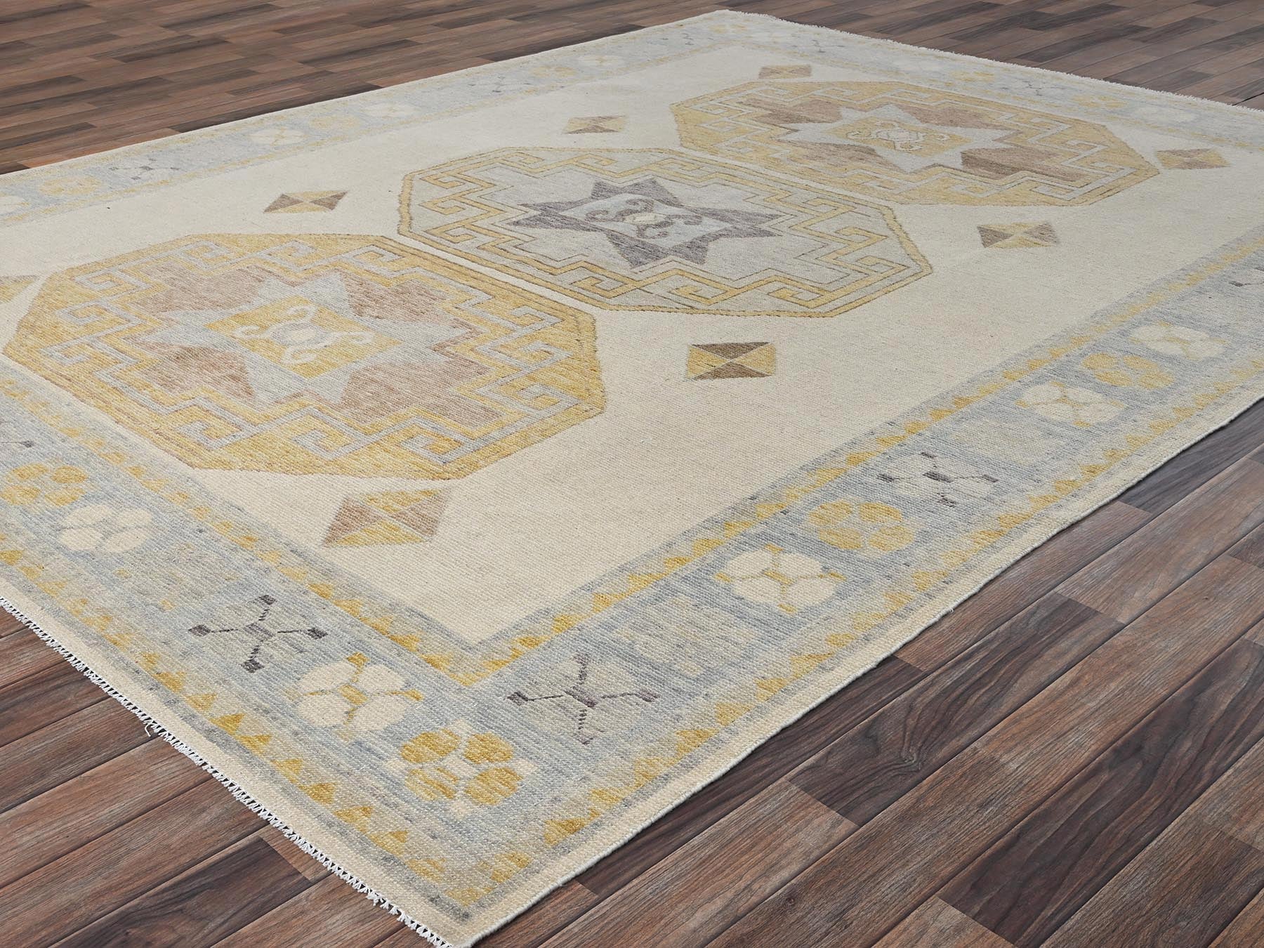 Oushak hand-knotted wool rug in Ivory & Light Blue, 7'11" x 10'3" — SKU O02707 (view 3)