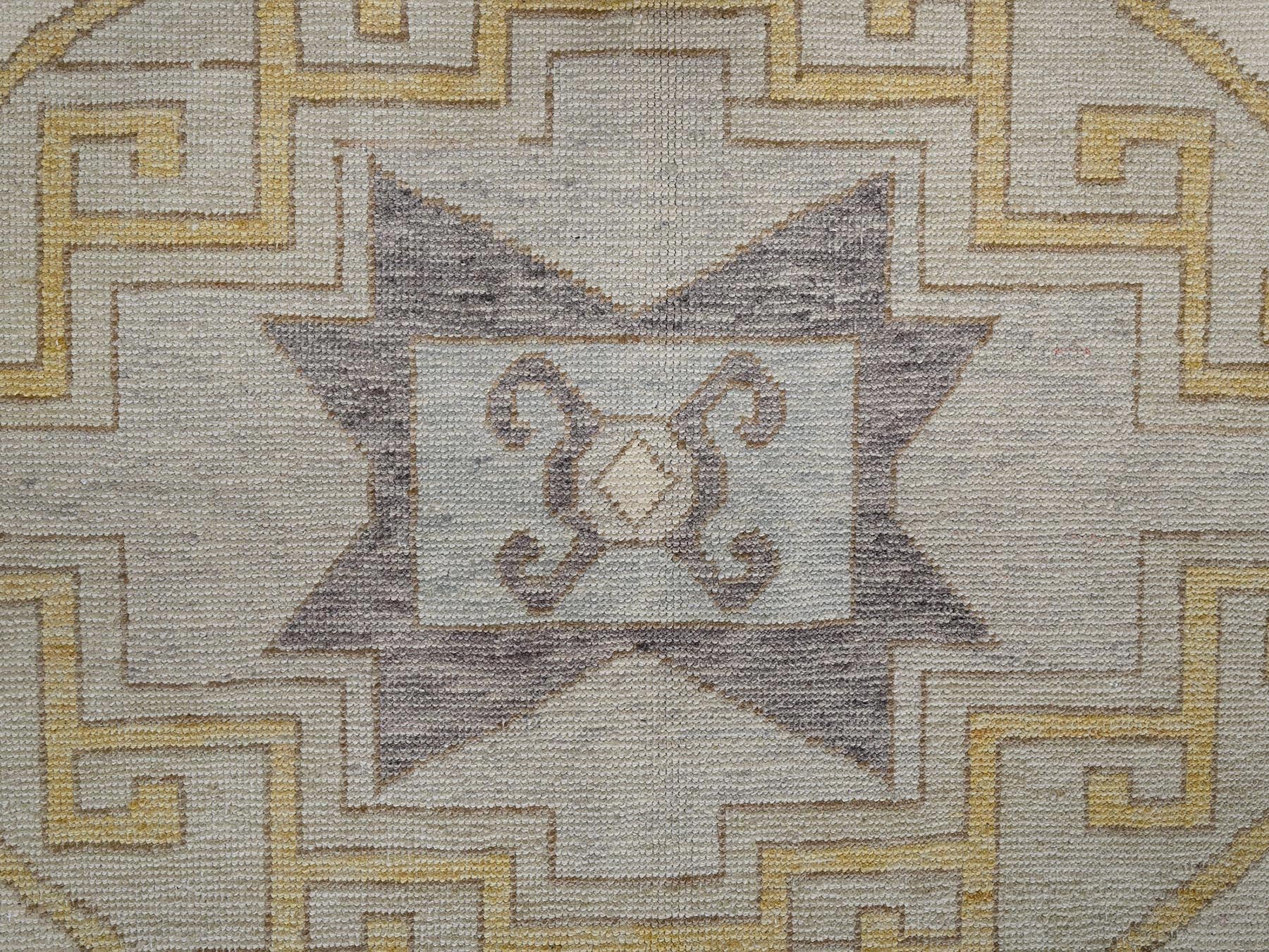 Oushak hand-knotted wool rug in Ivory & Light Blue, 7'11" x 10'3" — SKU O02707 (view 9)