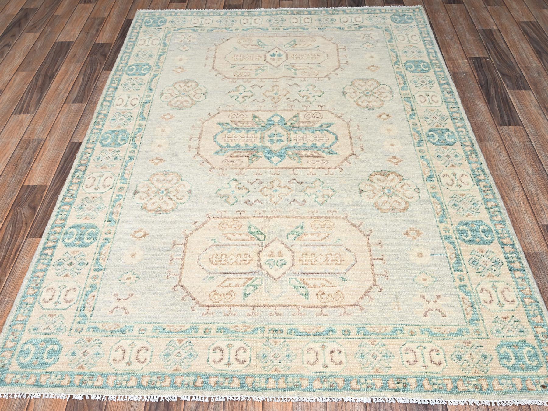 Grey 4'9" x 6'8" Kazak Hand knotted Wool Rug - Sku: O02720