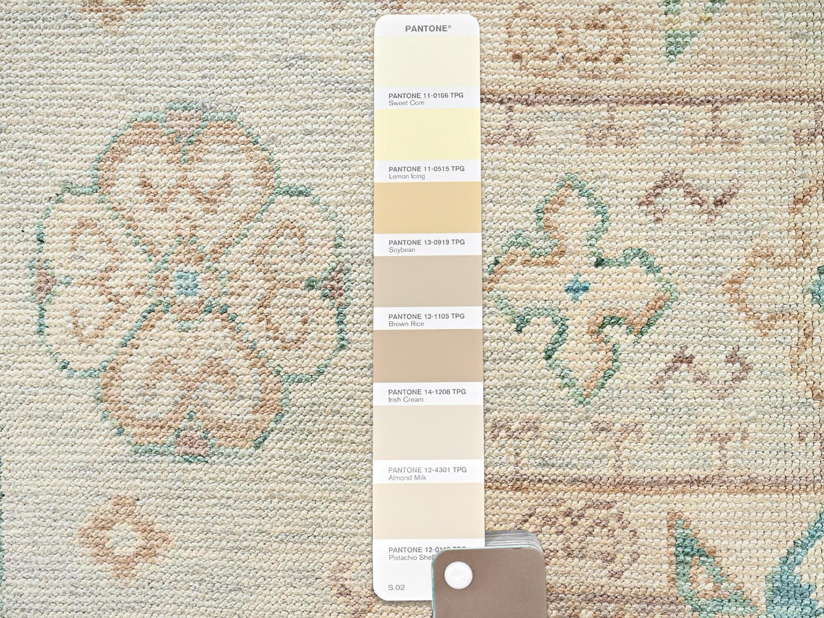 Kazak Kazak hand-knotted wool rug in Gray & Ivory, 4'9" x 6'8" — SKU O02720 (view 4)