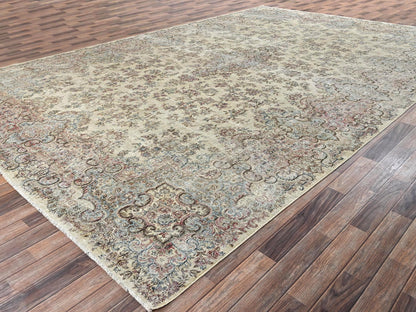 Kerman Vintage hand-knotted wool rug in Ivory & Pink, 10'6" x 16'4" — SKU O02737 (view 3)
