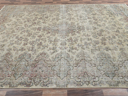 Kerman Vintage hand-knotted wool rug in Ivory & Pink, 10'6" x 16'4" — SKU O02737 (view 4)