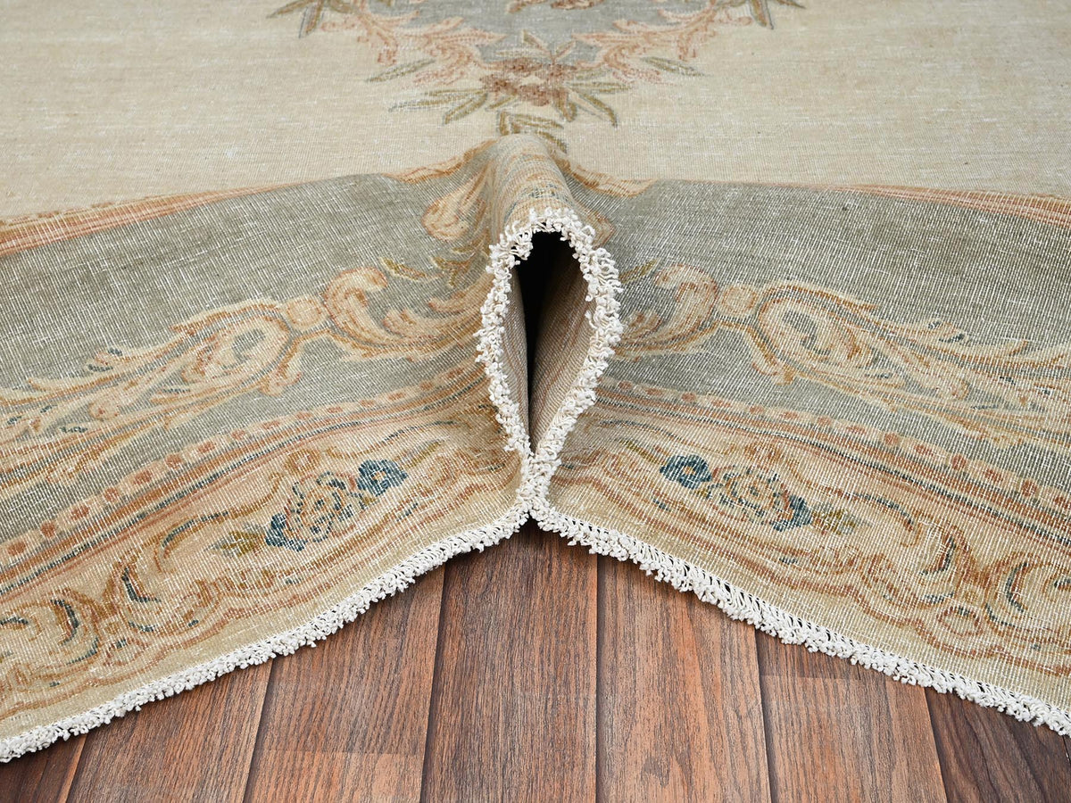 Kerman Vintage hand-knotted wool rug in Ivory & Light Green, 8'9" x 11'8" — SKU O02738 (view 6)