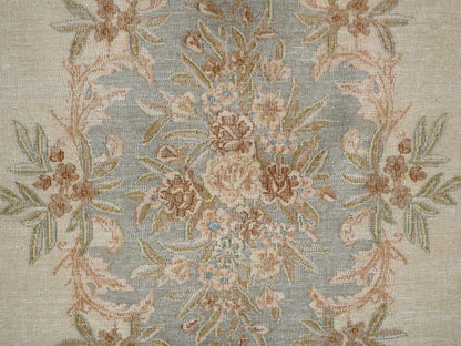 Kerman Vintage hand-knotted wool rug in Ivory & Light Green, 8'9" x 11'8" — SKU O02738 (view 9)
