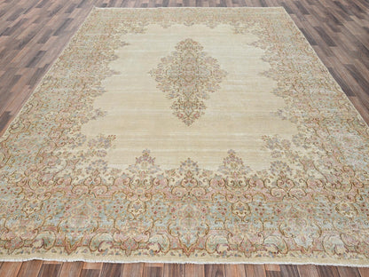 Kerman Vintage hand-knotted wool rug in Ivory & Sea Green, 8'9" x 12'1" — SKU O02739 (view 2)