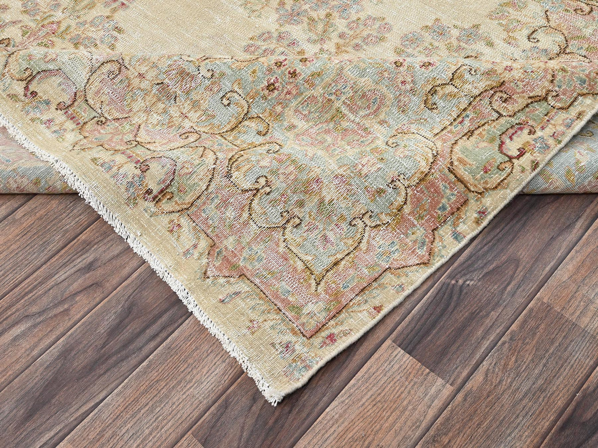 Kerman Vintage hand-knotted wool rug in Ivory & Sea Green, 8'9" x 12'1" — SKU O02739 (view 7)
