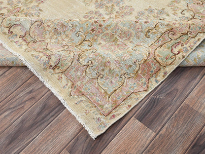 Kerman Vintage hand-knotted wool rug in Ivory & Sea Green, 8'9" x 12'1" — SKU O02739 (view 7)
