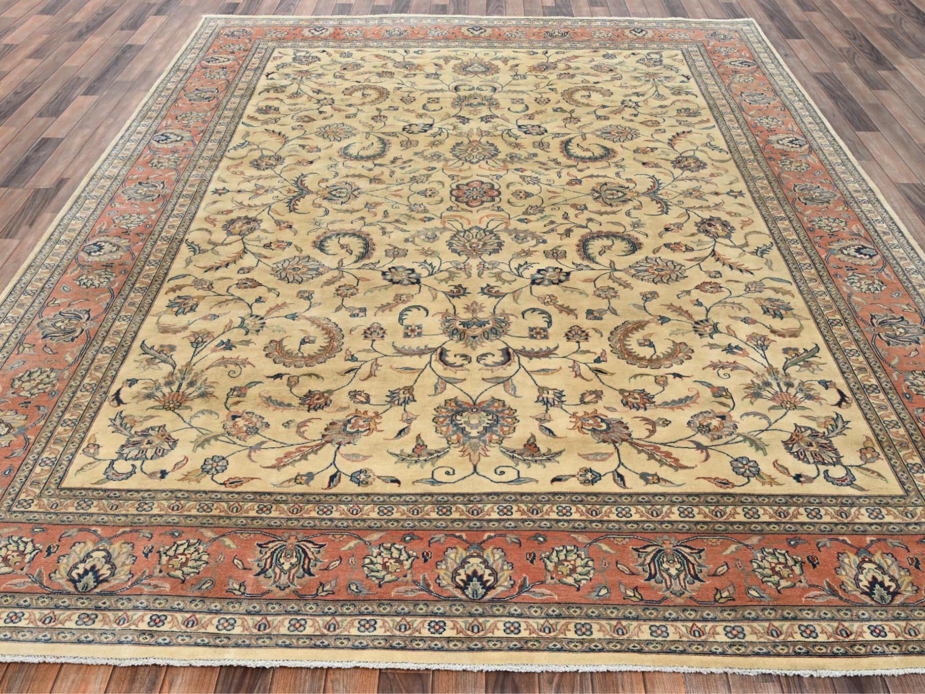 Beige 9'0" x 11'5" Clearance Hand knotted Wool Rug - Sku: O02742