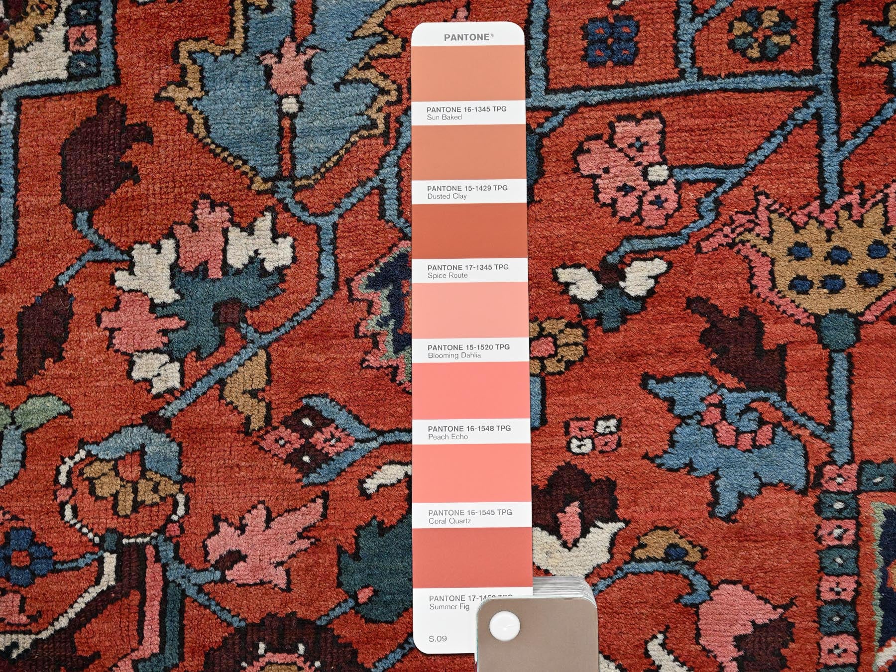 Heriz Antique hand-knotted wool rug in Red & Midnight Blue, 8'2" x 14'7" — SKU O02751 (view 8)
