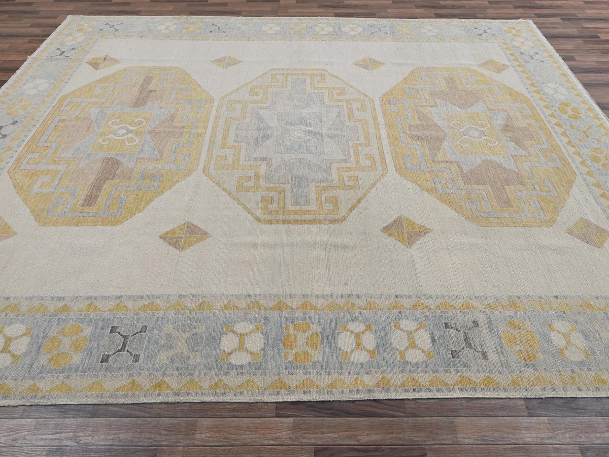 Kazak Kazak hand-knotted wool rug in Ivory & Light Blue, 11'3" x 14'6" — SKU O02759 (view 4)