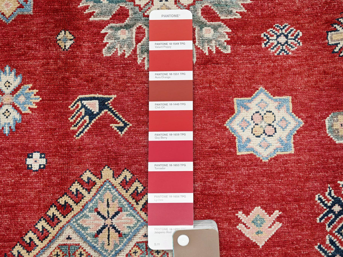 Kazak Kazak hand-knotted wool rug in Red & Ivory, 7'10" x 9'9" — SKU O0310 (view 7)