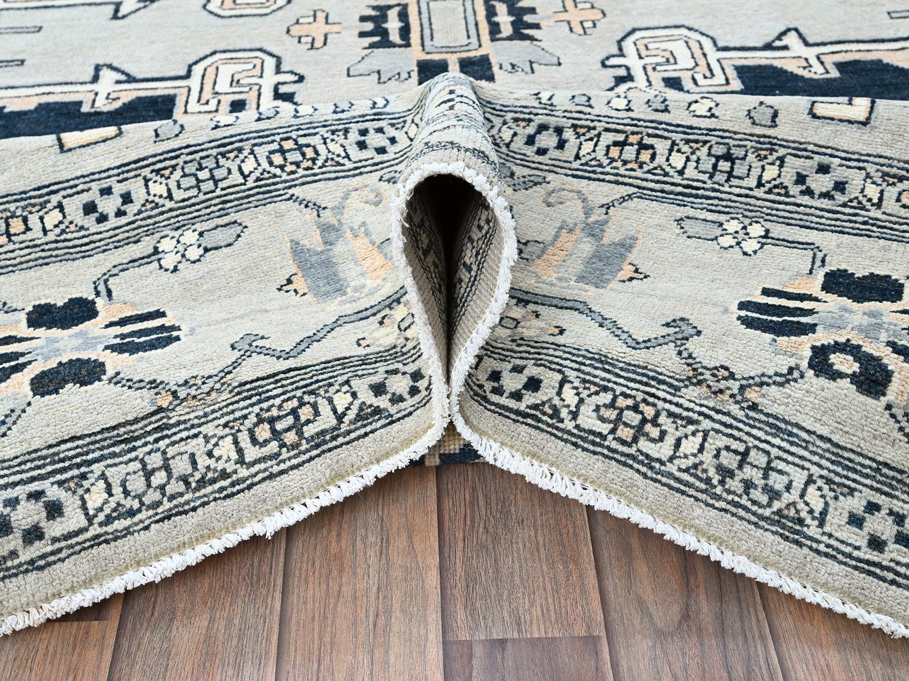 Heriz Heriz hand-knotted wool rug in Gray, 8' x 9'9" — SKU O0321 (view 5)