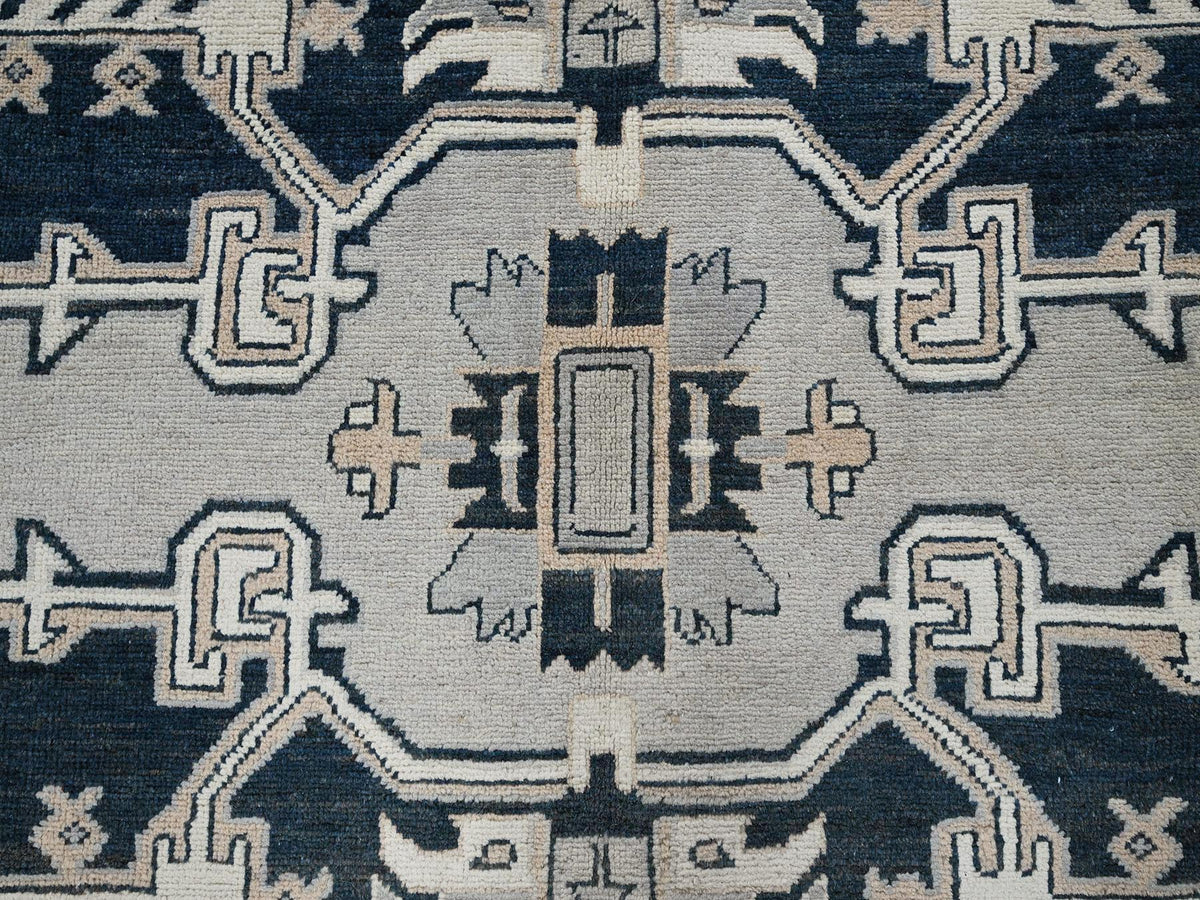 Heriz Heriz hand-knotted wool rug in Gray, 8' x 9'9" — SKU O0321 (view 8)