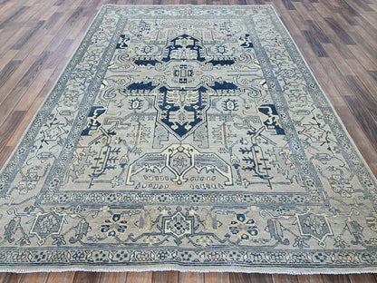 Heriz Heriz hand-knotted wool rug in Gray, 6' x 8'11" — SKU O0324 (view 3)