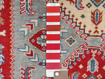Kazak Kazak hand-knotted wool rug in Gray & Ivory, 5'1" x 6'11" — SKU O0337 (view 4)