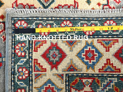 Kazak Kazak hand-knotted wool rug in Gray & Ivory, 5'1" x 6'11" — SKU O0337 (view 7)