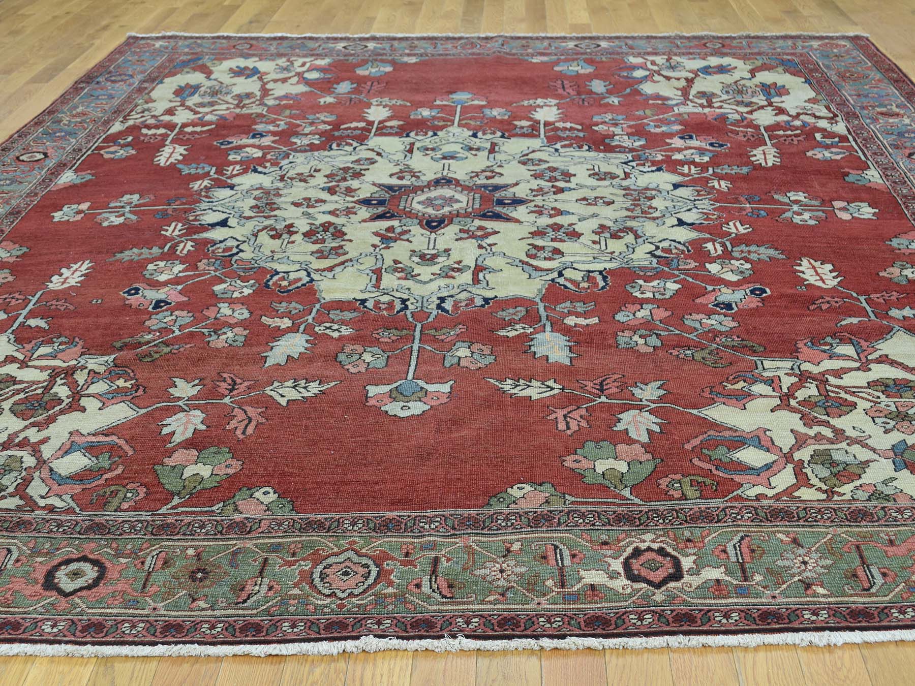 Serapi Antique hand-knotted wool rug in Red & Light Green, 9' x 11'3" — SKU O034425 (view 2)