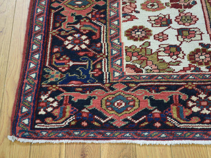 Heriz Antique hand-knotted wool rug in Green & Black, 4'6" x 6'4" — SKU O034451 (view 2)