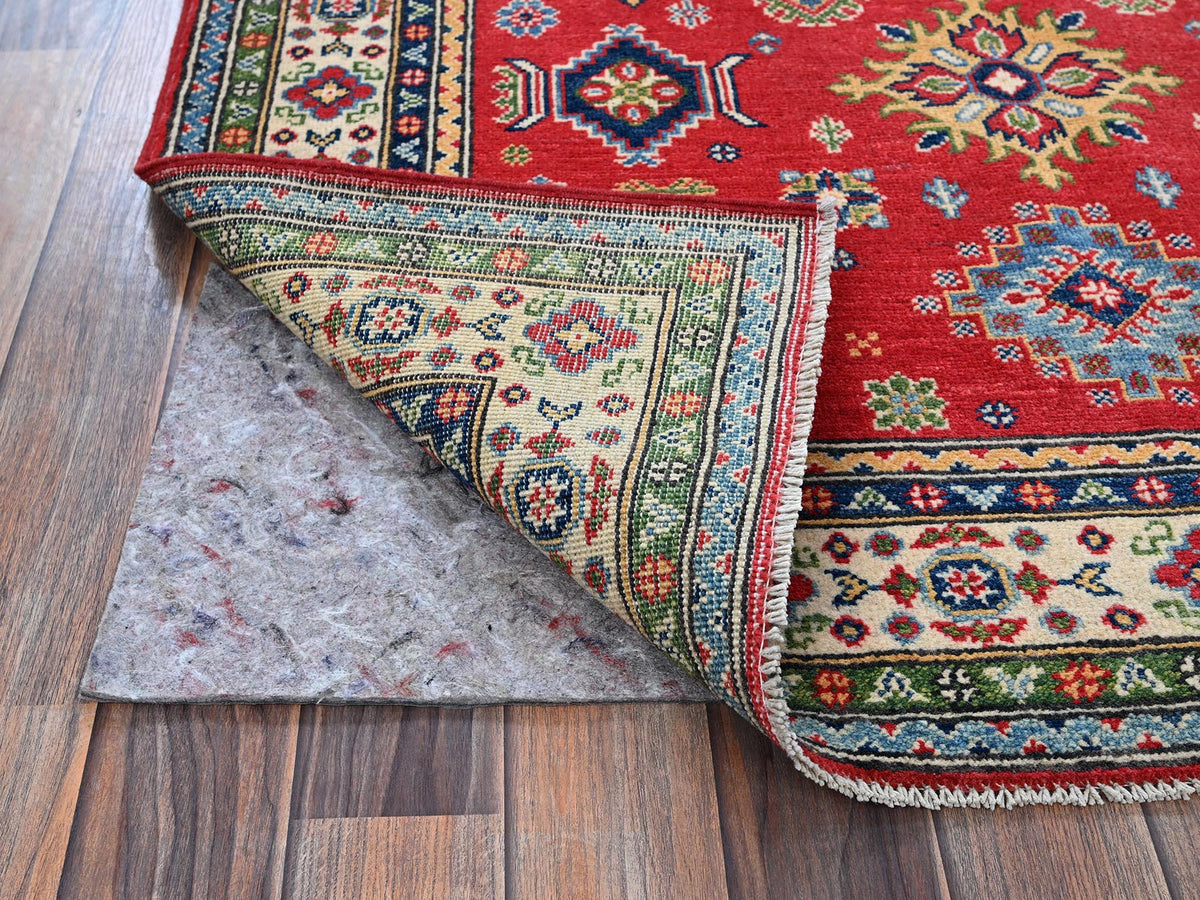 Kazak Kazak hand-knotted wool rug in Red & Ivory, 4' x 6' — SKU O0359 (view 3)