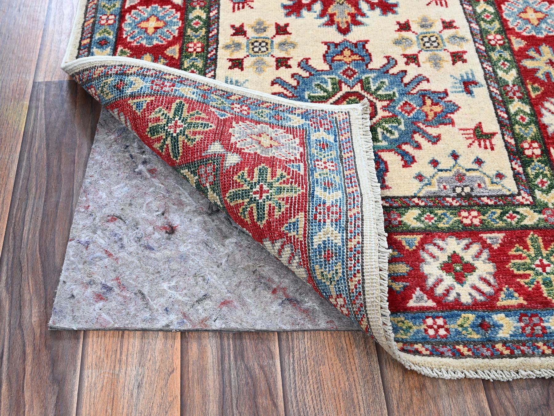 Kazak Kazak hand-knotted wool rug in Ivory & Red, 2'6" x 4'1" — SKU O0393 (view 3)