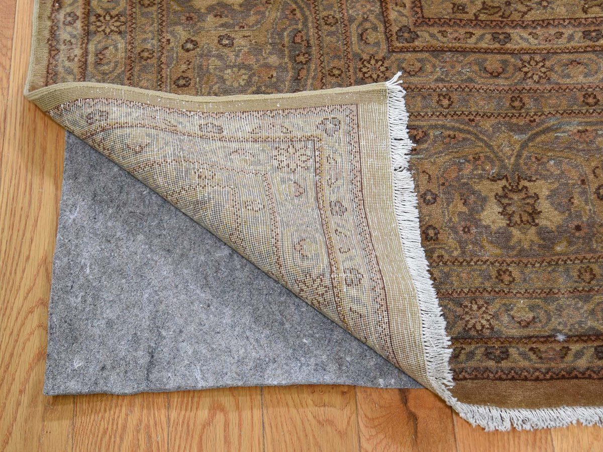 Sivas Antique hand-knotted wool rug in Gray & Light Brown, 8'7" x 11'8" — SKU O041570 (view 4)