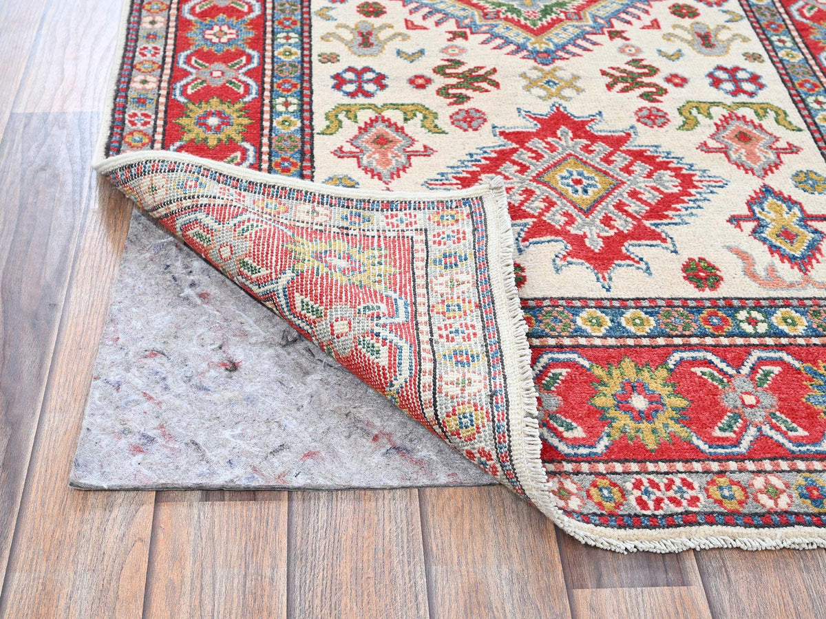 Kazak Kazak hand-knotted wool rug in Ivory & Red, 3'2" x 5'3" — SKU O0415 (view 3)