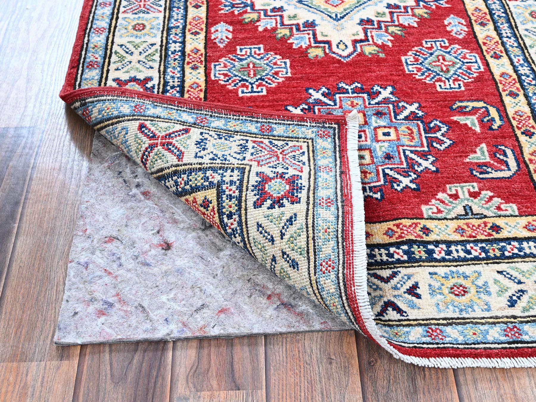 Kazak Kazak hand-knotted wool runner in Red & Ivory, 2'8" x 6'4" — SKU O0444 (view 3)