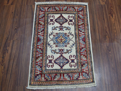 Ivory 2'2" x 3'1" Kazak Hand knotted Wool Rug - Sku: O051020