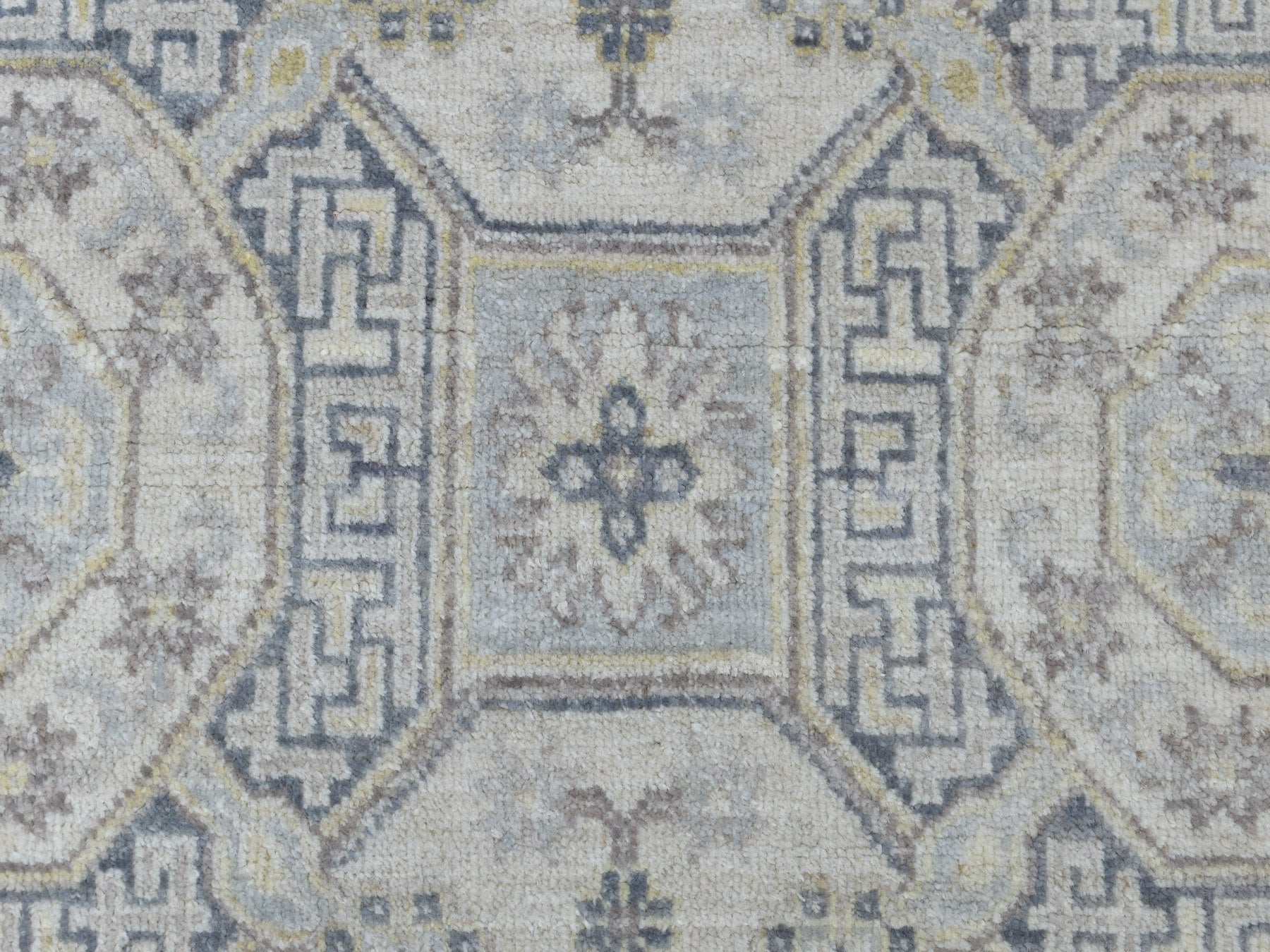 Peshawar Oushak hand-knotted wool runner in Gray, 2'9" x 9'2" — SKU O051126 (view 3)