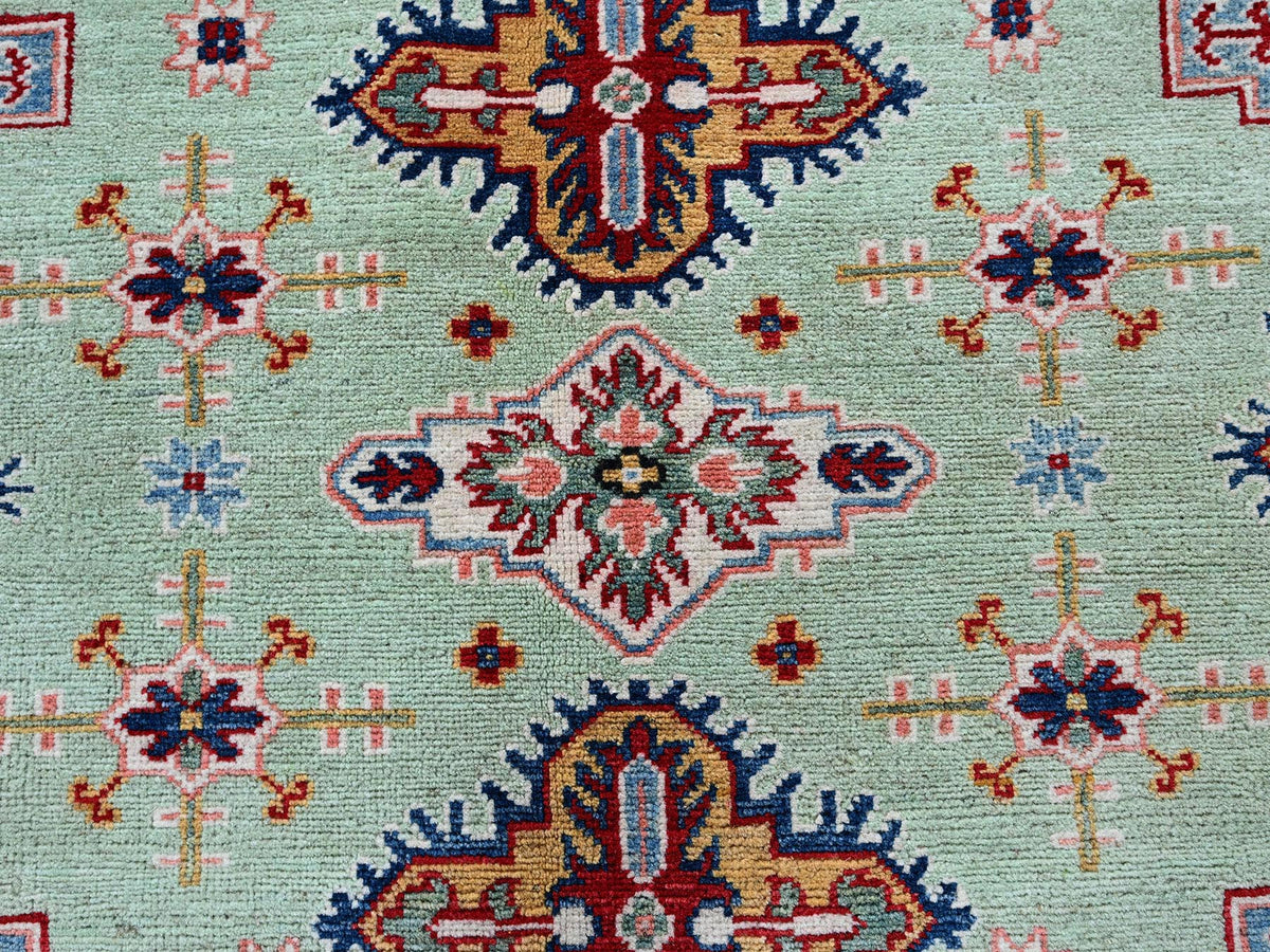Kazak Kazak hand-knotted wool rug in Green & Ivory, 7'11" x 9'10" — SKU O0517 (view 8)