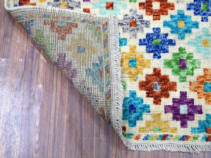 Ivory 3'6" x 4'10" Tribal Hand knotted Wool Rug - Sku: O053176