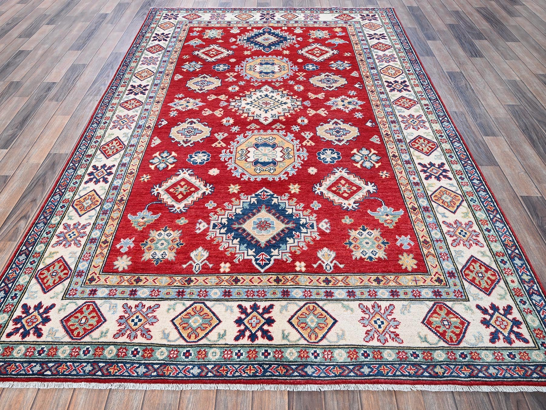 Kazak Kazak hand-knotted wool rug in Red & Ivory, 5'10" x 8'8" — SKU O0534 (view 3)