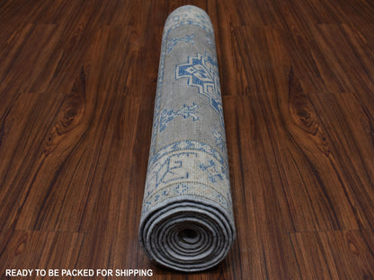 Grey 2'6" x 9'7" Tribal Hand knotted Wool Rug - Sku: O054855