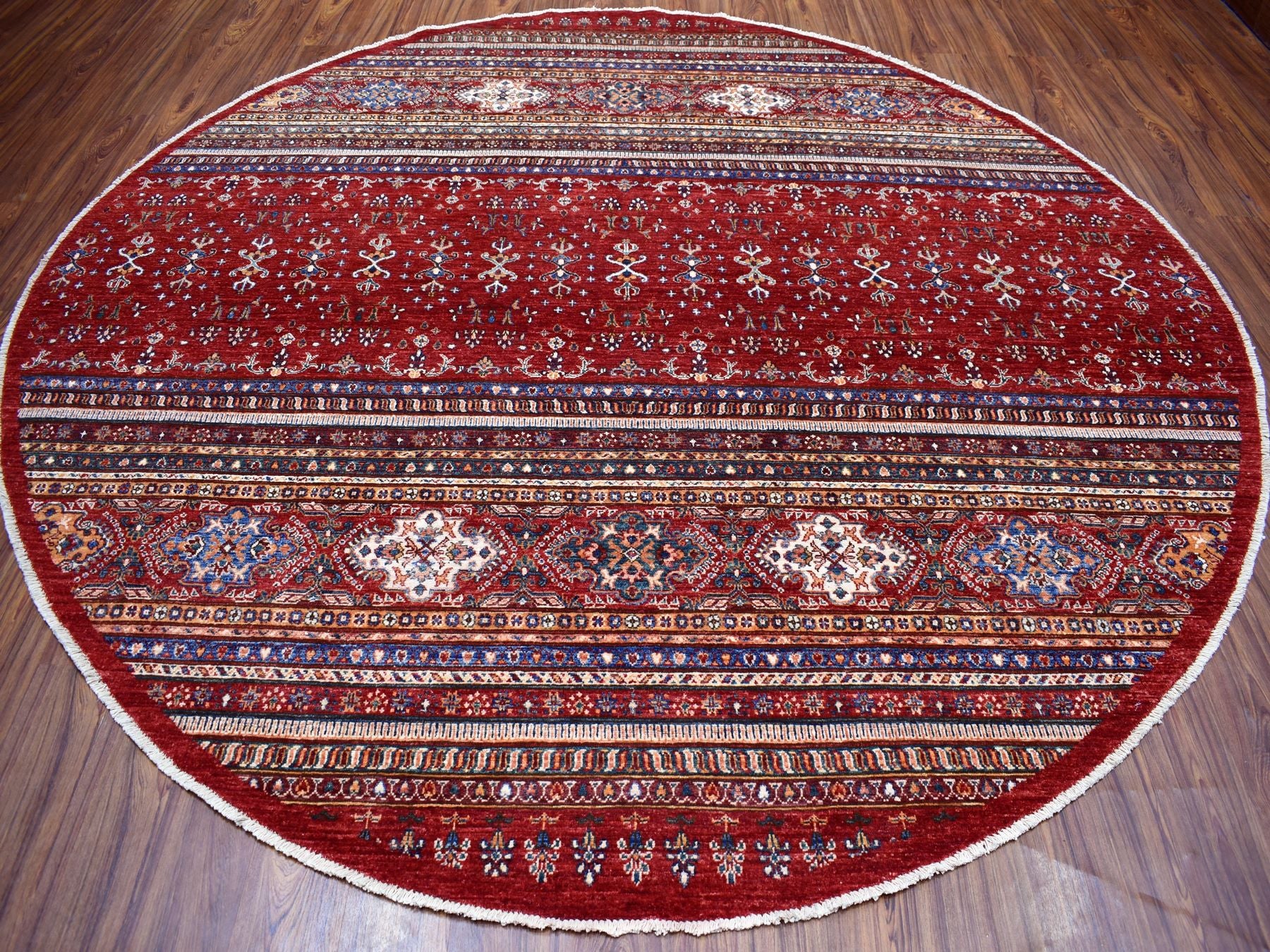 Kazak Kazak hand-knotted wool rug in Red, 9'7" x 9'7" — SKU O054958 (view 3)