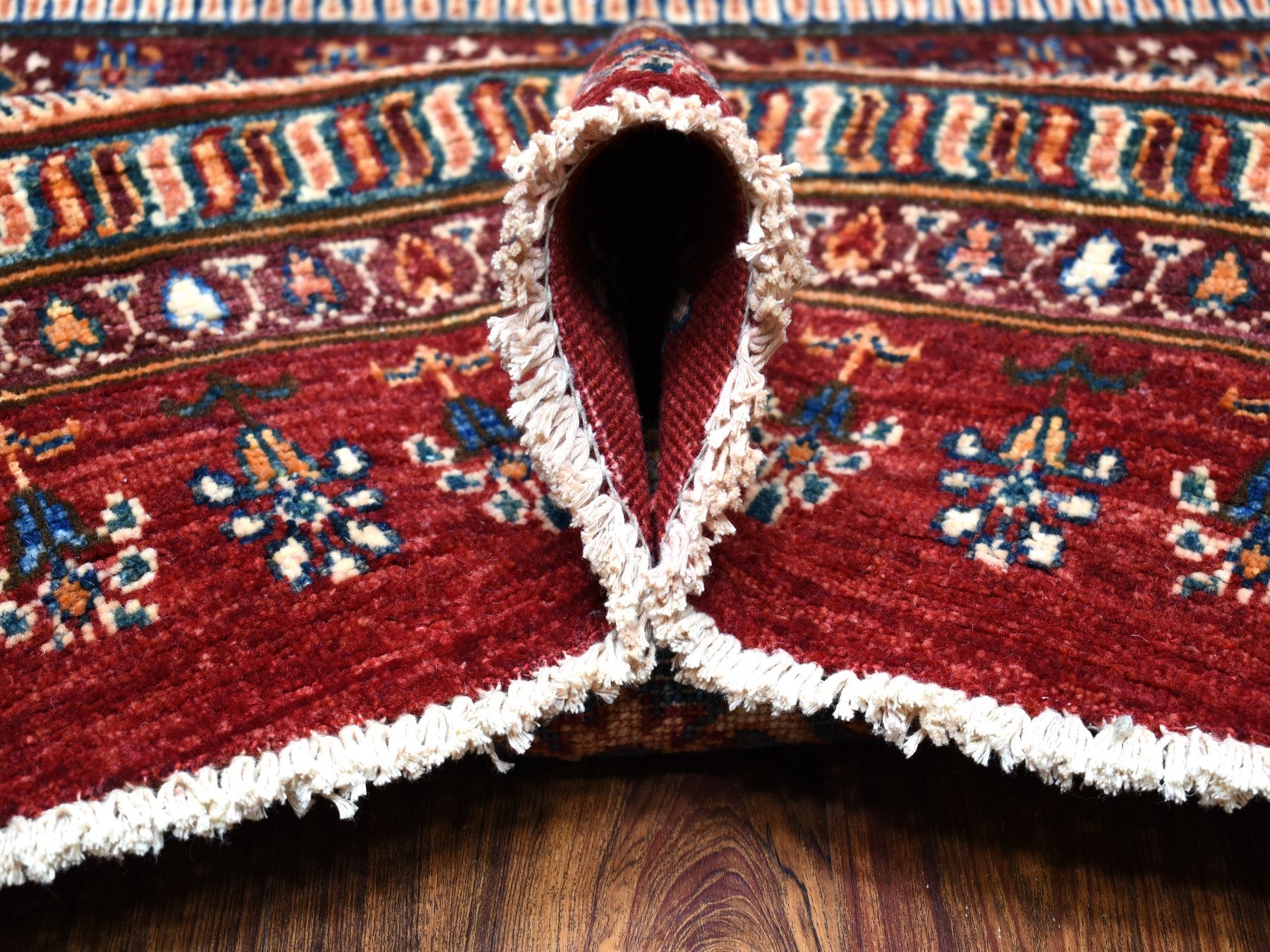 Kazak Kazak hand-knotted wool rug in Red, 9'7" x 9'7" — SKU O054958 (view 6)