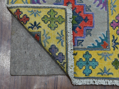 Grey 1'10" x 2'9" Tribal Hand knotted Wool Rug - Sku: O055596