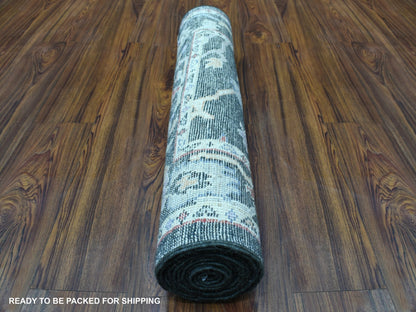 Oushak Oushak hand-knotted wool runner in Black & Charcoal Black, 2'10" x 9'10" — SKU O056596 (view 4)