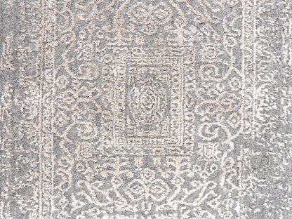 Grey 2'5" x 12'2" Modern / Contemporary Handloom Wool/Silk Rug - Sku: O058001