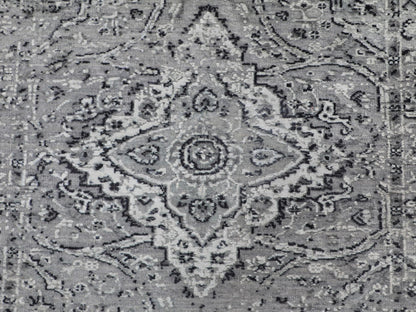 Grey 3'1" x 5'1" Transitional Hand knotted Wool/Silk Rug - Sku: O058104